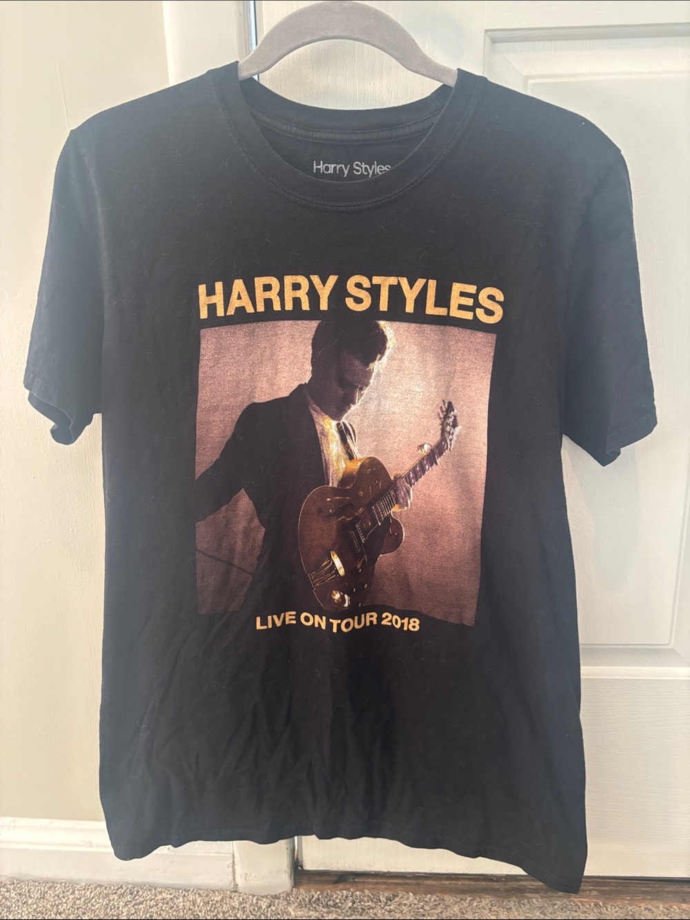 Black 'Live On Tour 2018' Graphic T-Shirt